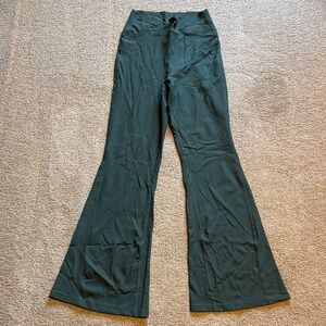 Old Navy Powersoft extra high rise super flare go dry